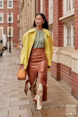 London Fashion Week Autumn Winter 2020 Street Style 11