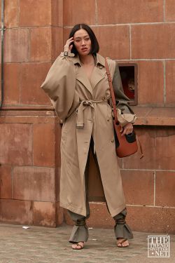 London Fashion Week Autumn Winter 2020 Street Style 112