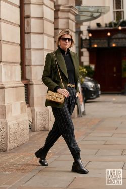 London Fashion Week Autumn Winter 2020 Street Style 113