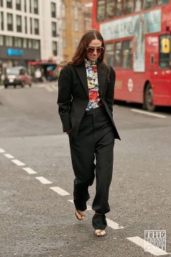 London Fashion Week Autumn Winter 2020 Street Style 120