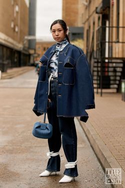 London Fashion Week Autumn Winter 2020 Street Style 25
