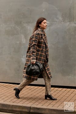 London Fashion Week Autumn Winter 2020 Street Style 29