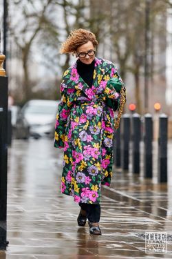 London Fashion Week Autumn Winter 2020 Street Style 37