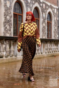 London Fashion Week Autumn Winter 2020 Street Style 56