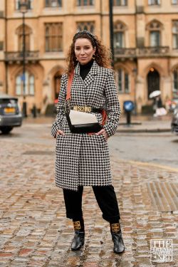London Fashion Week Autumn Winter 2020 Street Style 6