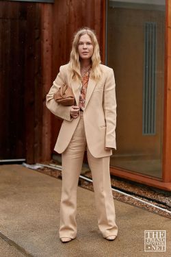 London Fashion Week Autumn Winter 2020 Street Style 66