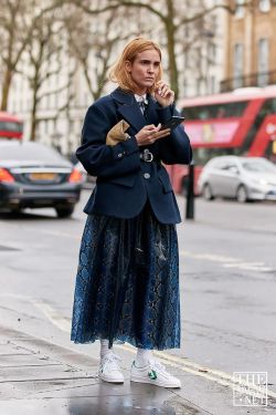 London Fashion Week Autumn Winter 2020 Street Style 76