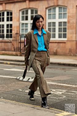 London Fashion Week Autumn Winter 2020 Street Style 98