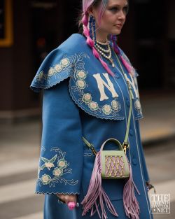 Paris Fashion Week Autumn Winter 2022 Fashion Week Street Style Women 16