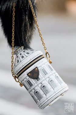 Haute Couture Spring Summer 2023 Fashion Week Street Style 293