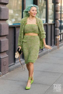 New York Fashion Week Autumn Winter 2023 Street Style 13
