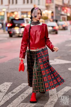New York Fashion Week Autumn Winter 2023 Street Style 20