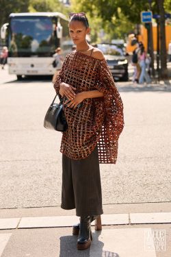 Haute Couture Fashion Week Street Style Autumn Winter 2023 395