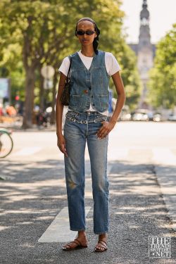 Haute Couture Fashion Week Street Style Autumn Winter 2023 397