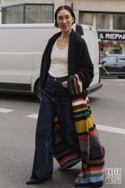 Paris Fashion Week Fall Winter 2024 Street Style 533