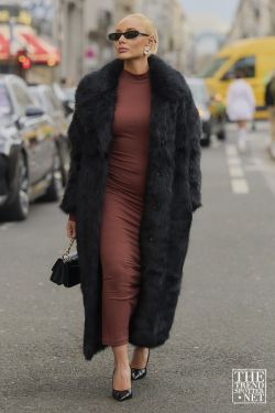 Paris Fashion Week Fall Winter 2024 Street Style 534